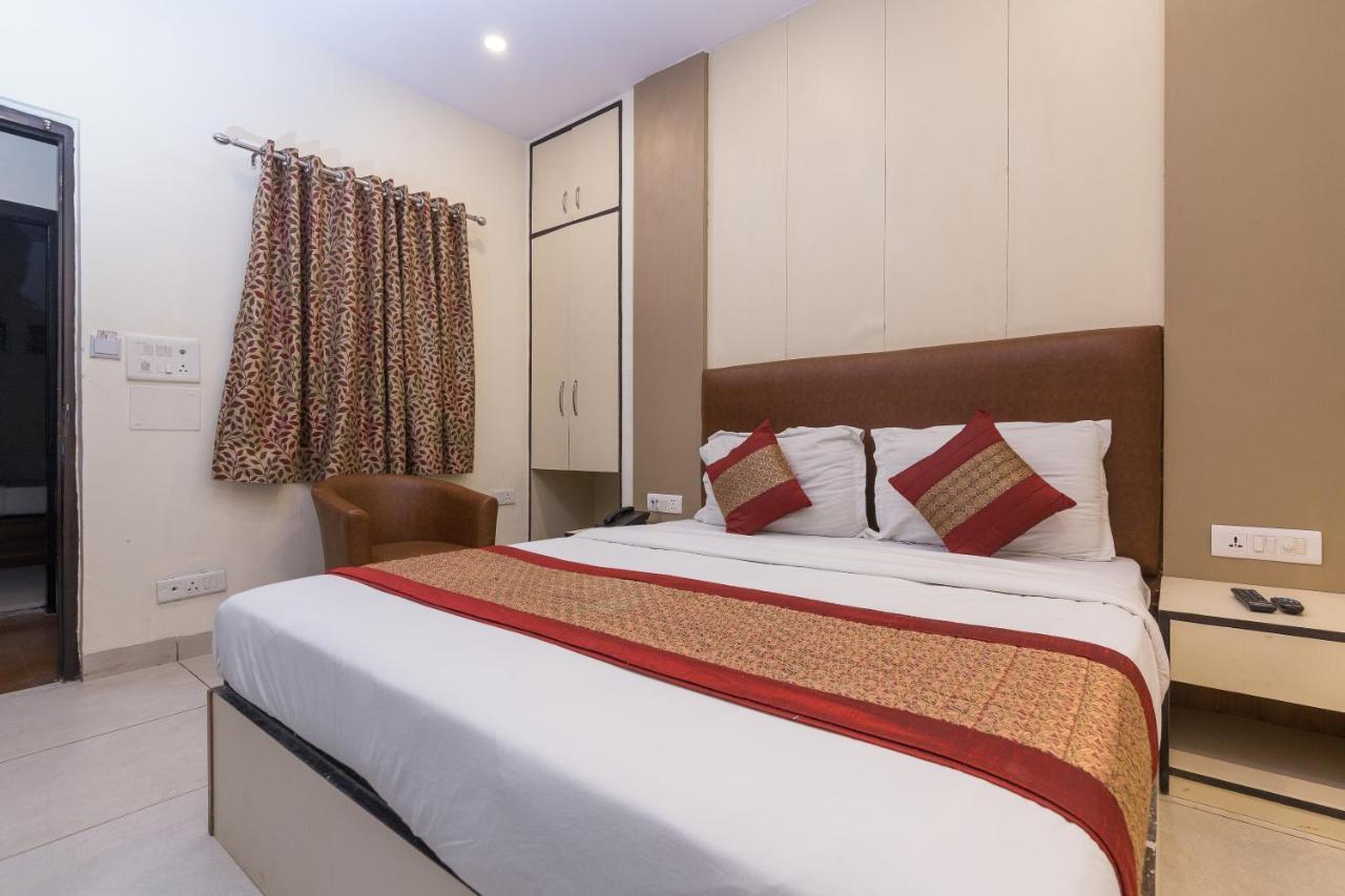 Rupam Hotel Дели Экстерьер фото